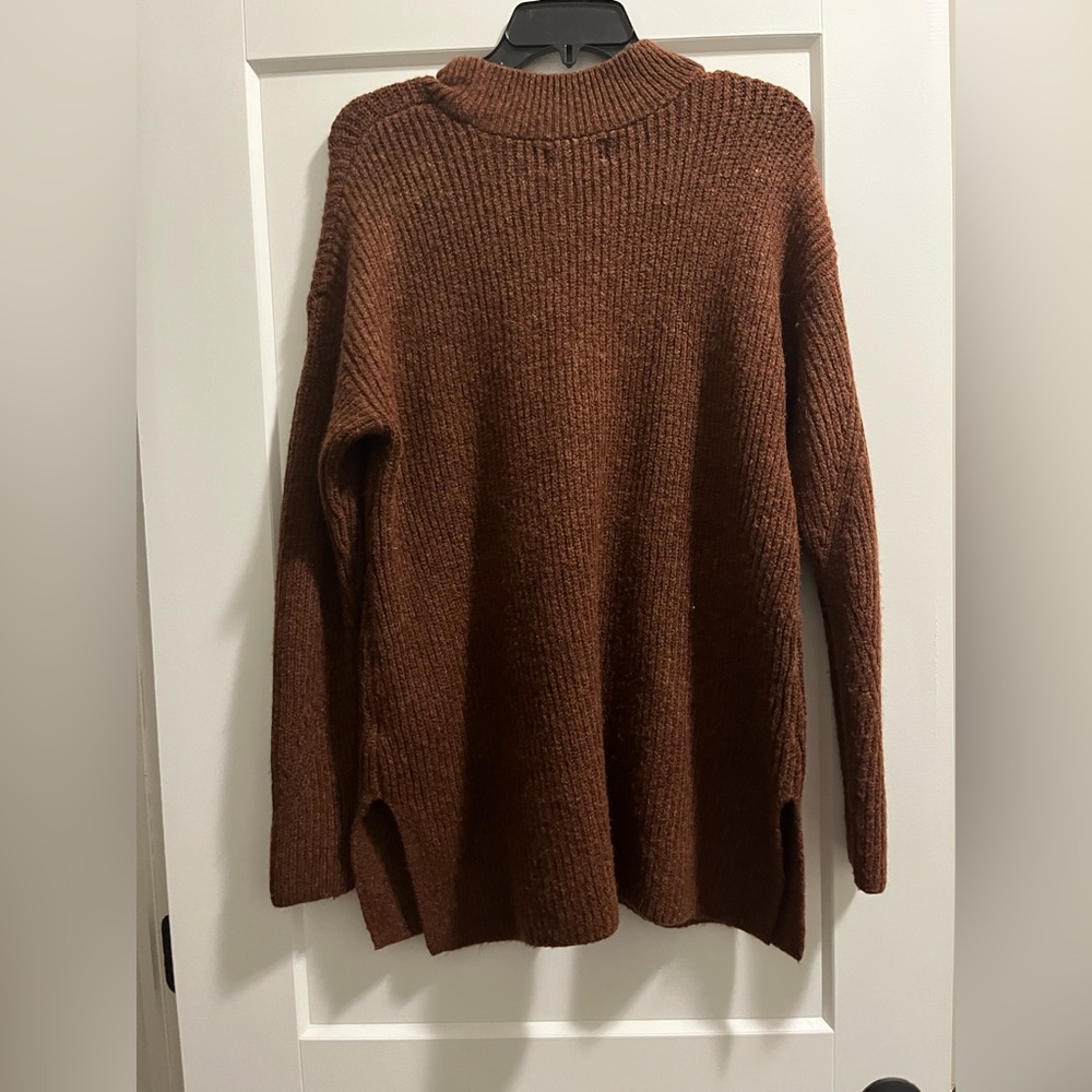 Old navy sweater